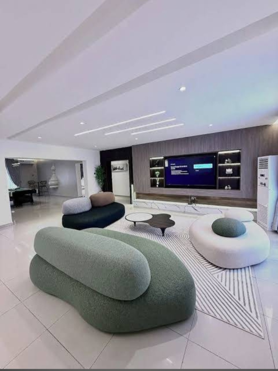 Orange Green Apartment 